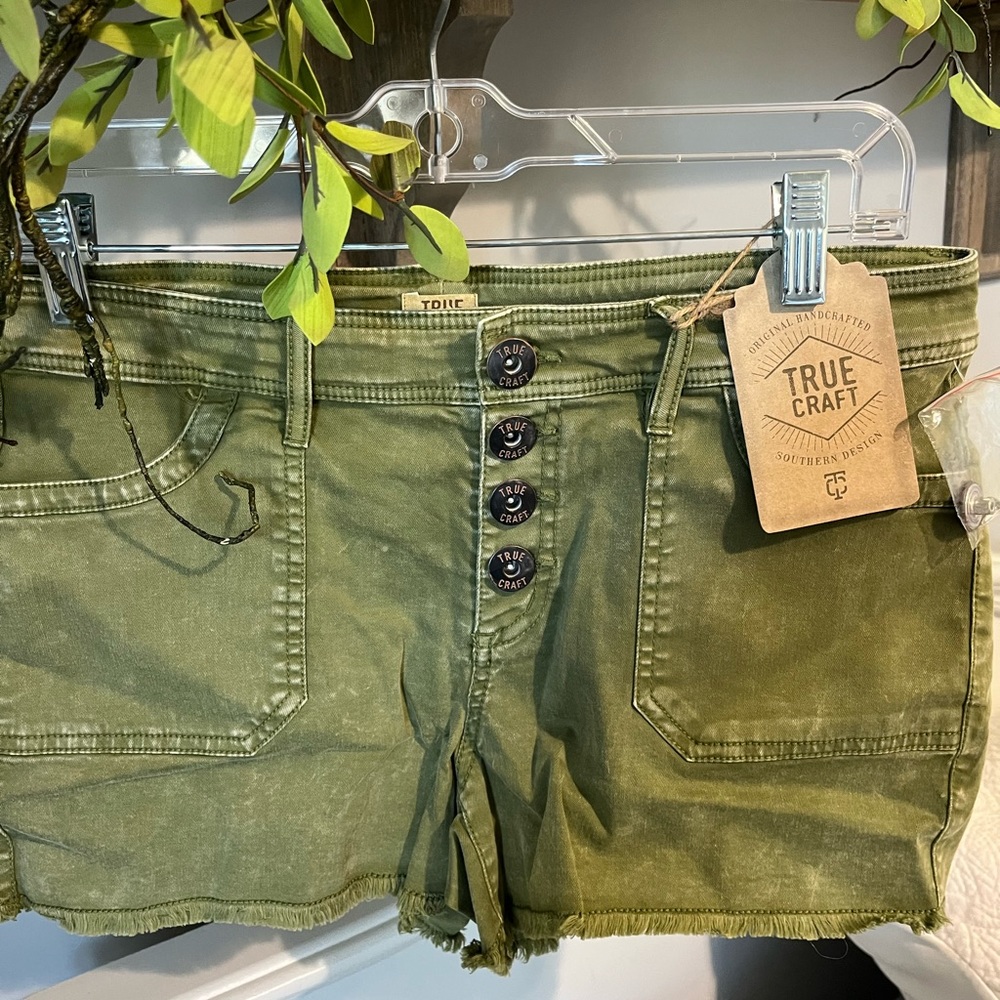 Army Olive Green Shorts Womens 15 True Craft New